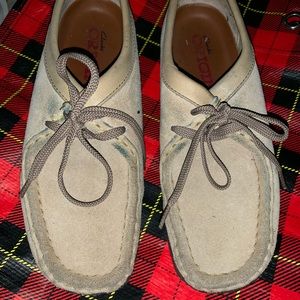 Gently used ORIGINAL CLARKS WALLABEE